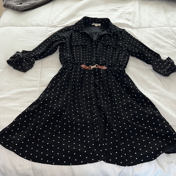 Black and White polka dot Midi Dress with Notched Collar size petite Medium - Picture 1 of 6